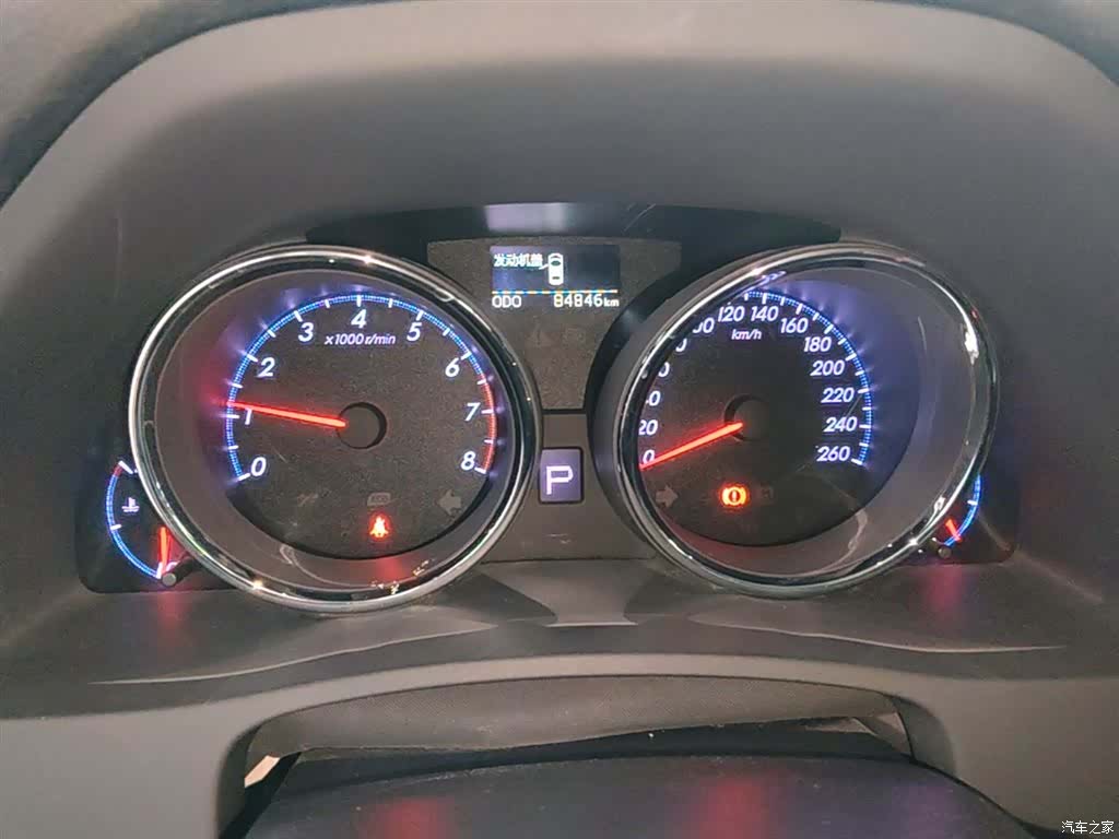 Toyota 2.5V, 2015 8