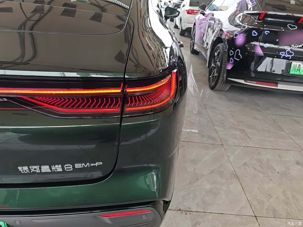 Geely 8, 2025 8