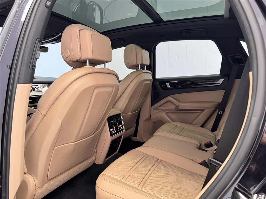 Porsche Cayenne, 2019 8