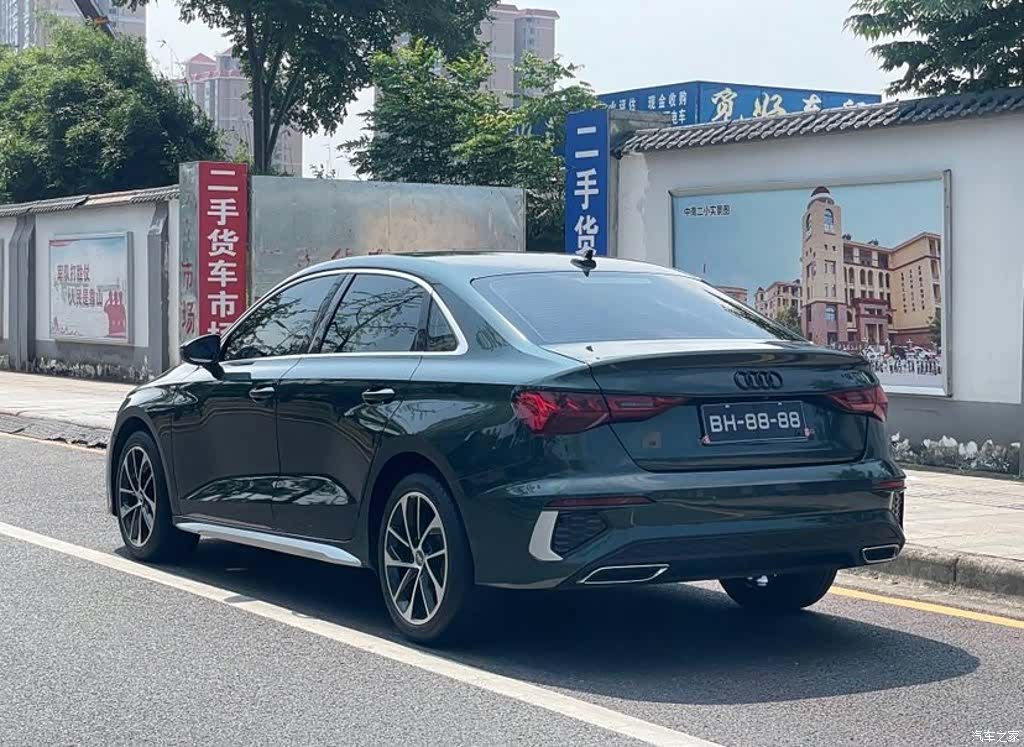 Audi A3, 2022 все фото