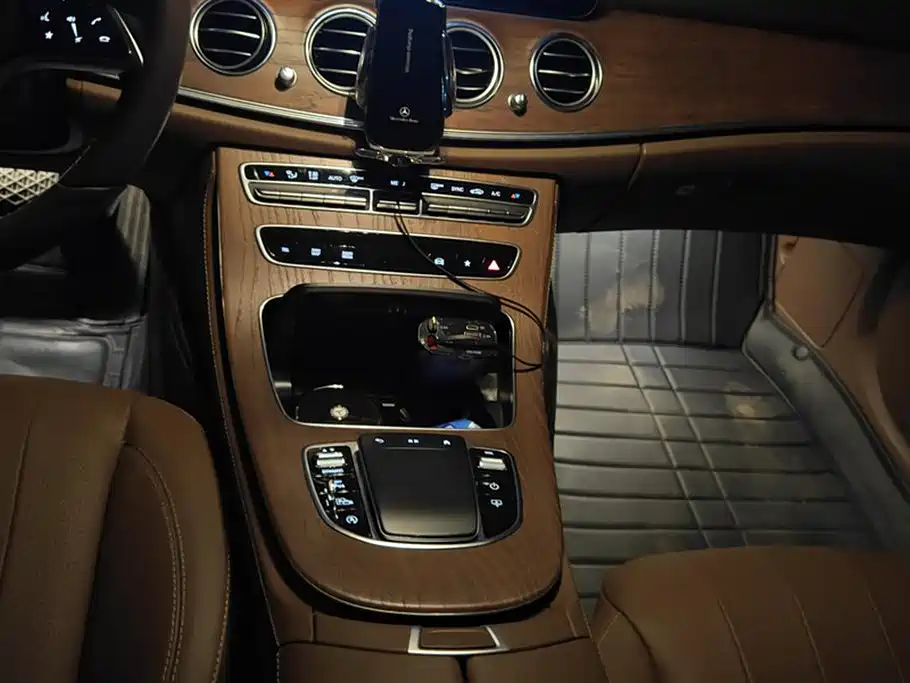 Mercedes-Benz E-class Mercedes-Benz E-class