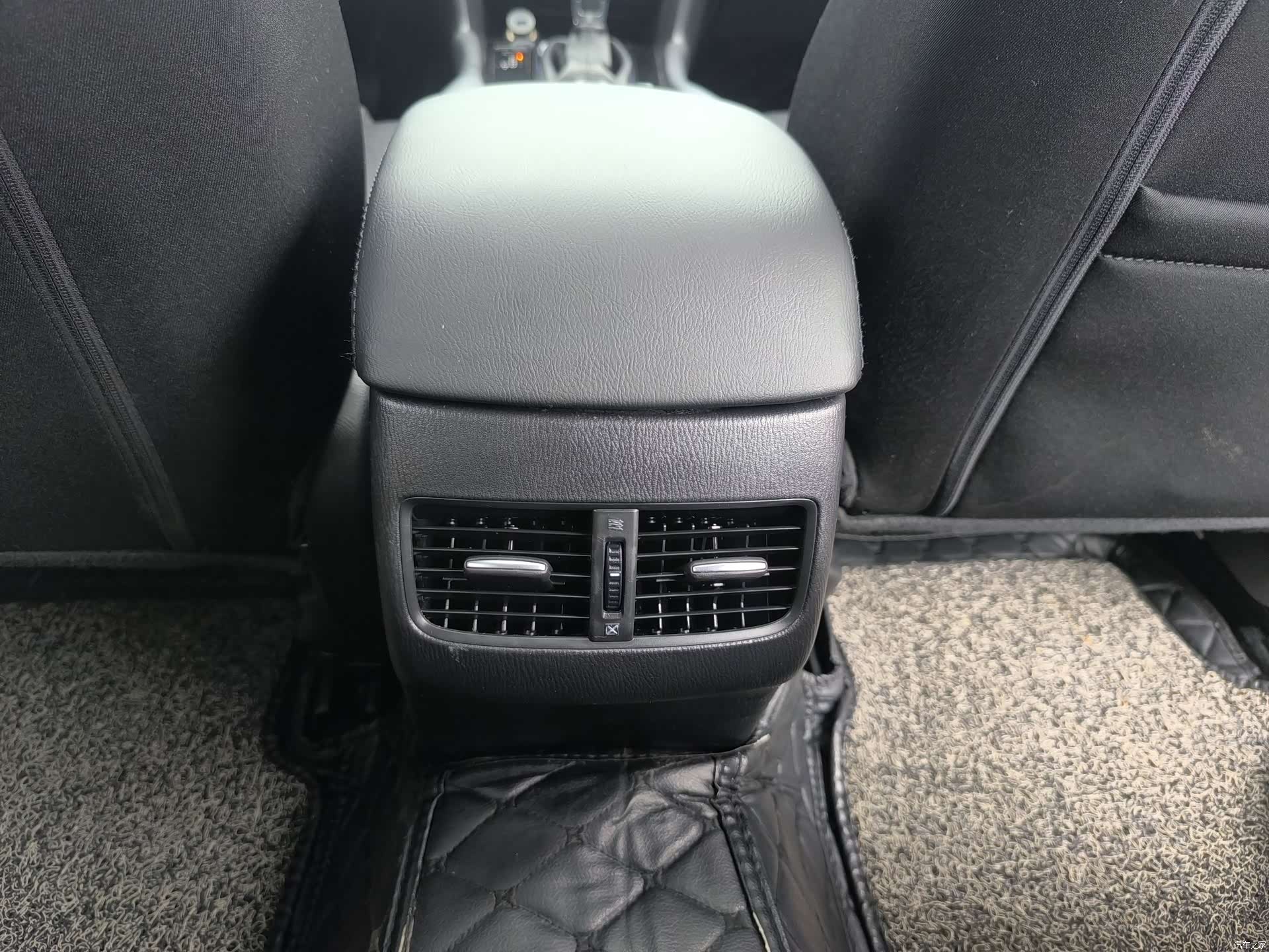 Mazda Mazda3, 2017 14