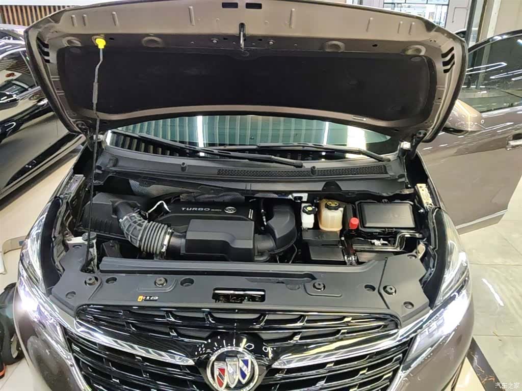 Buick GL8, 2022 20