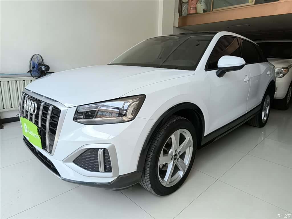 Audi Q2L, 2023 2