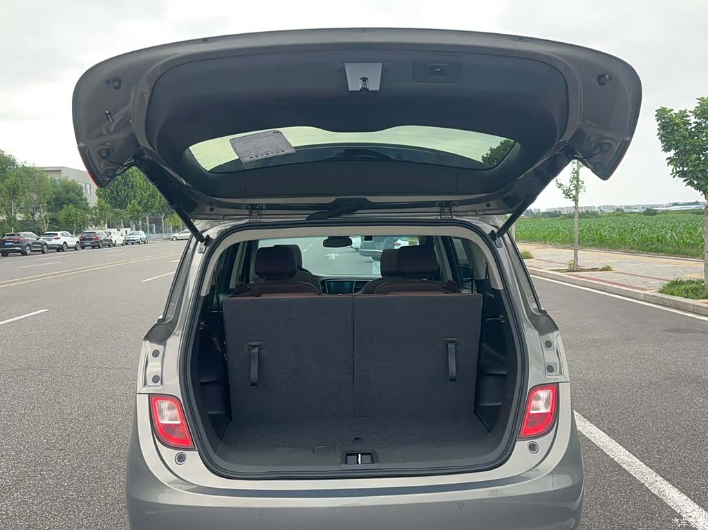 Buick GL6, 2019 16