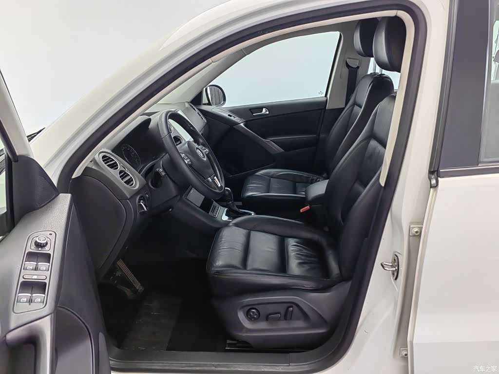 Volkswagen Tiguan, 2012 10