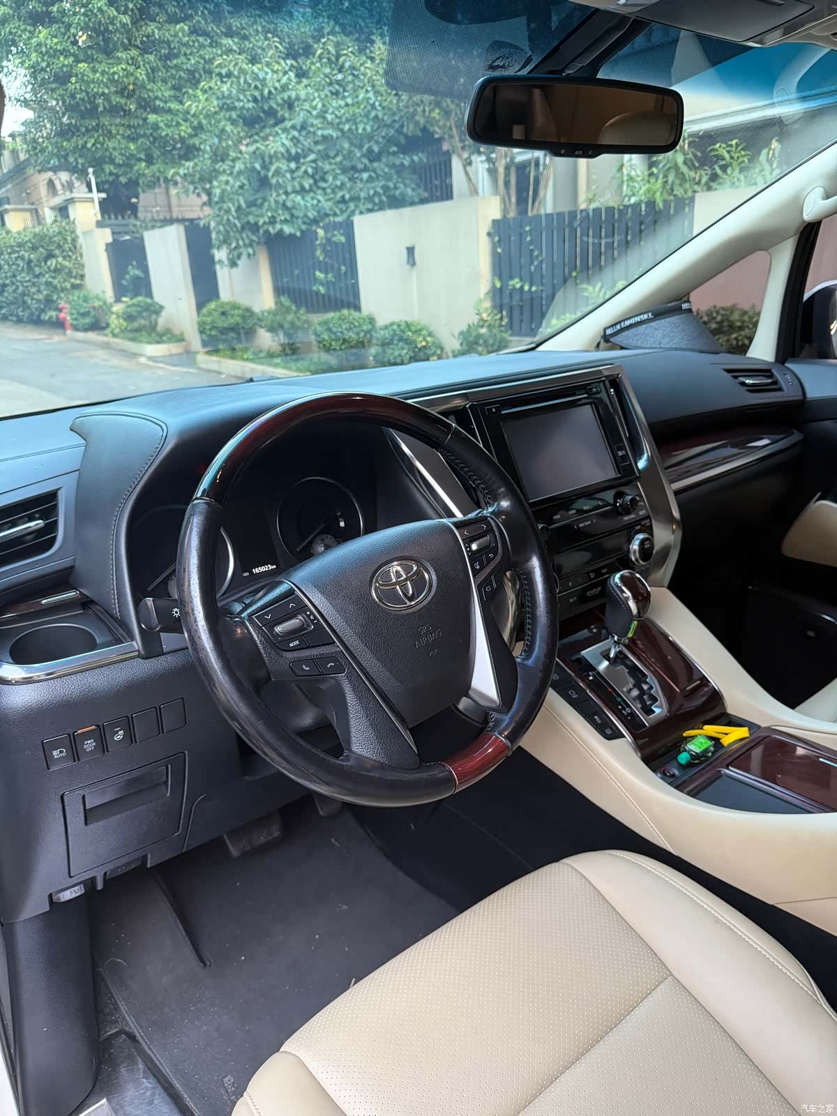 Toyota Alphard, 2017 9