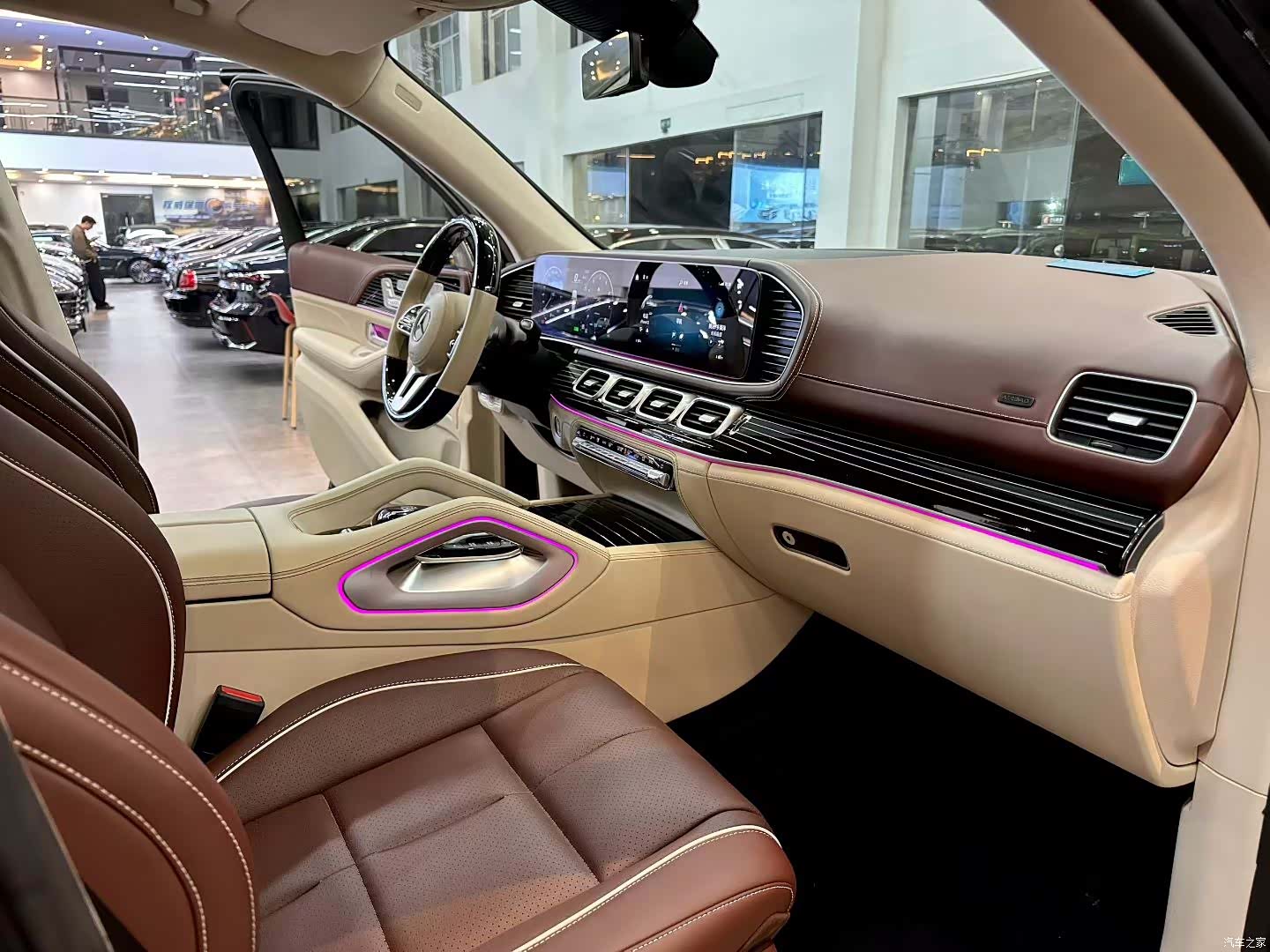 Mercedes-Benz GLS, 2023 9
