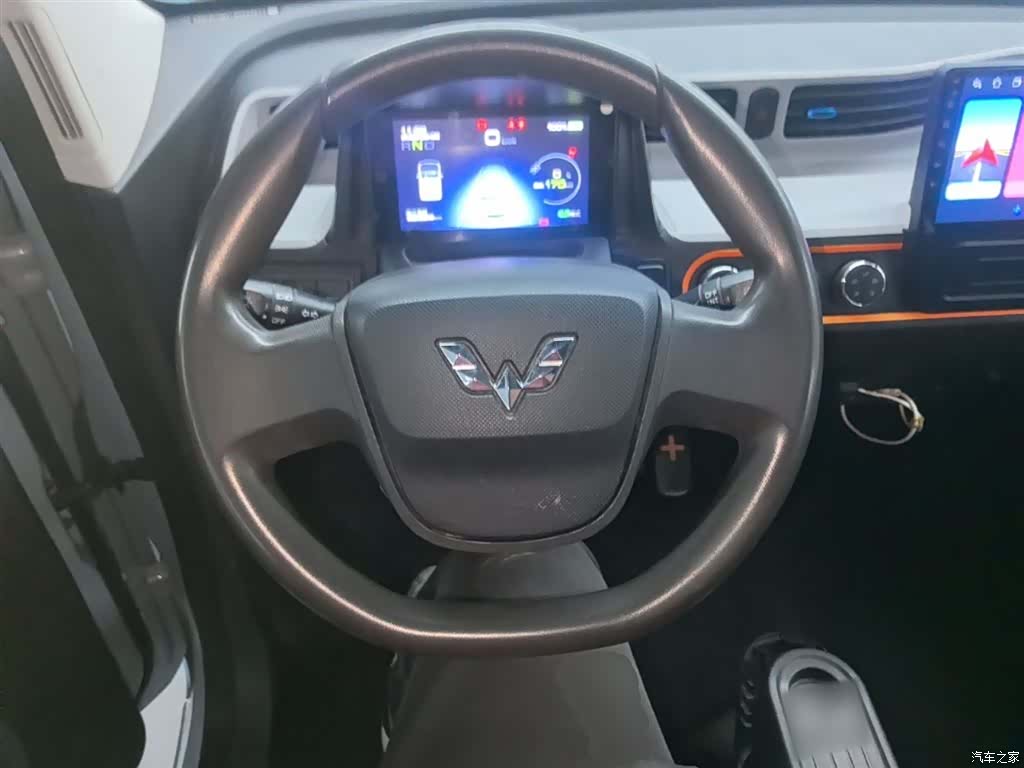 Wuling MINIEV, 2021 11