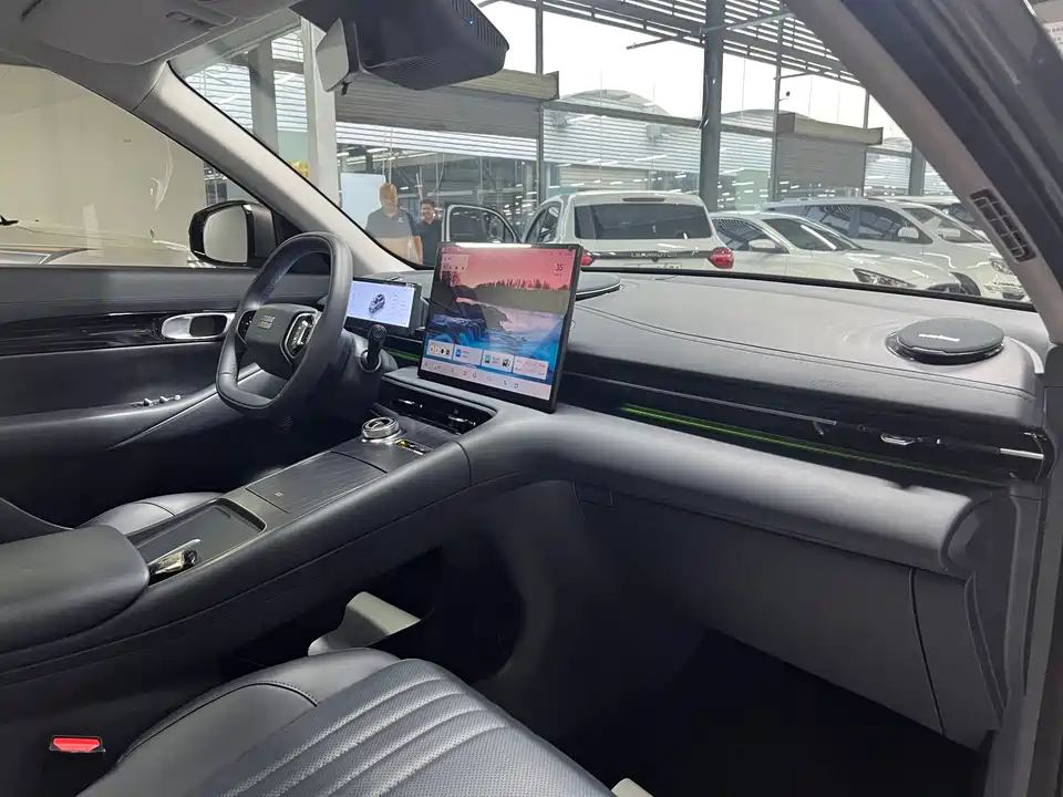 Geely Galaxy Galaxy E5