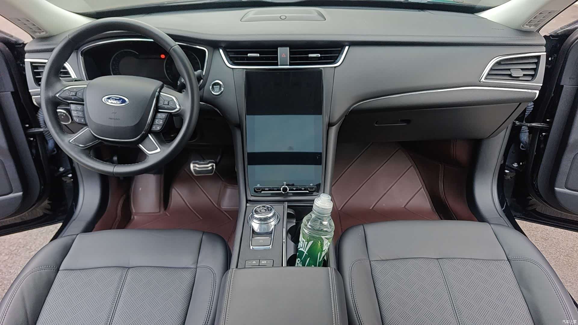 Ford Taurus, 2022 10