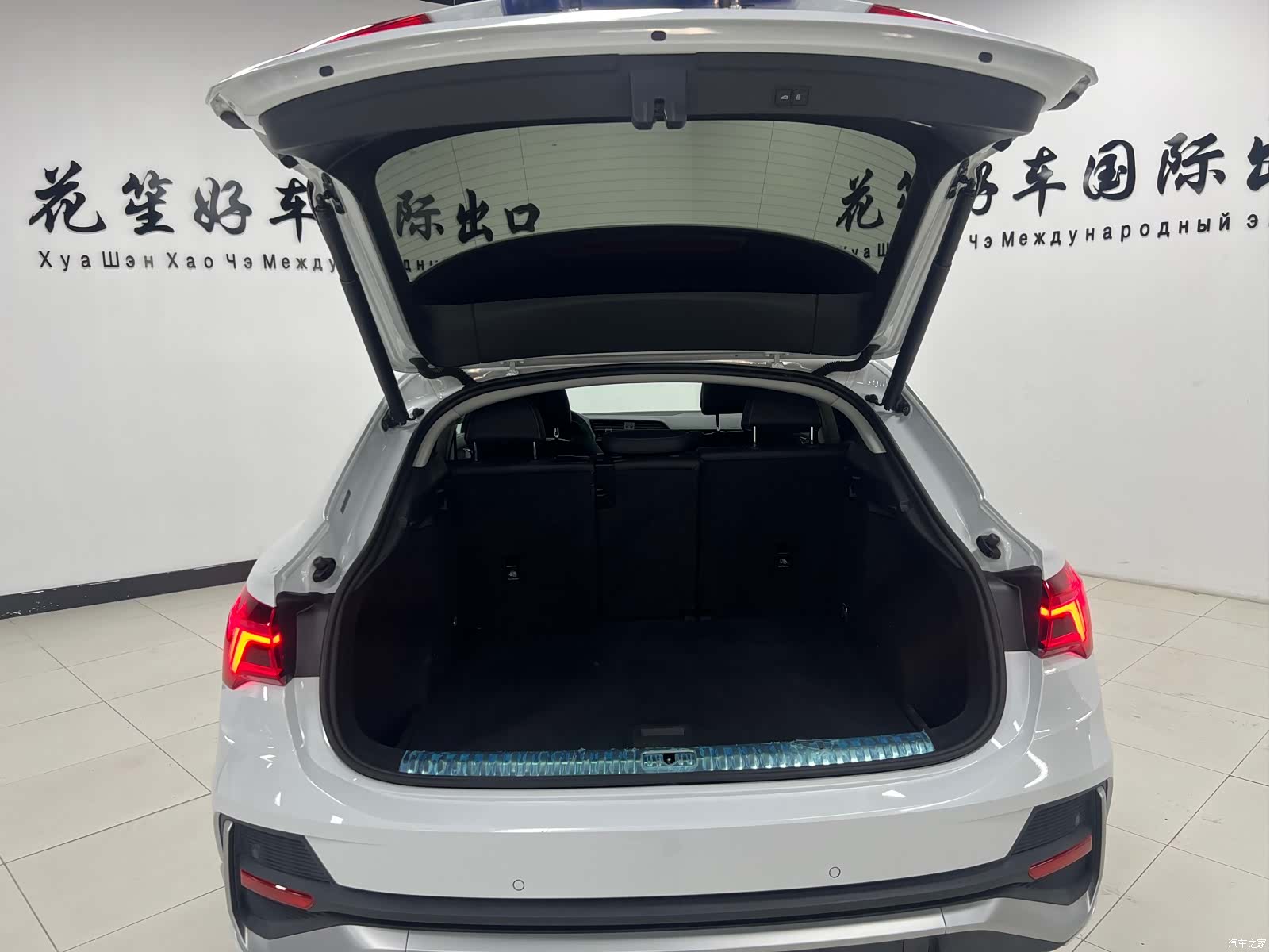 Audi Q3, 2021 12