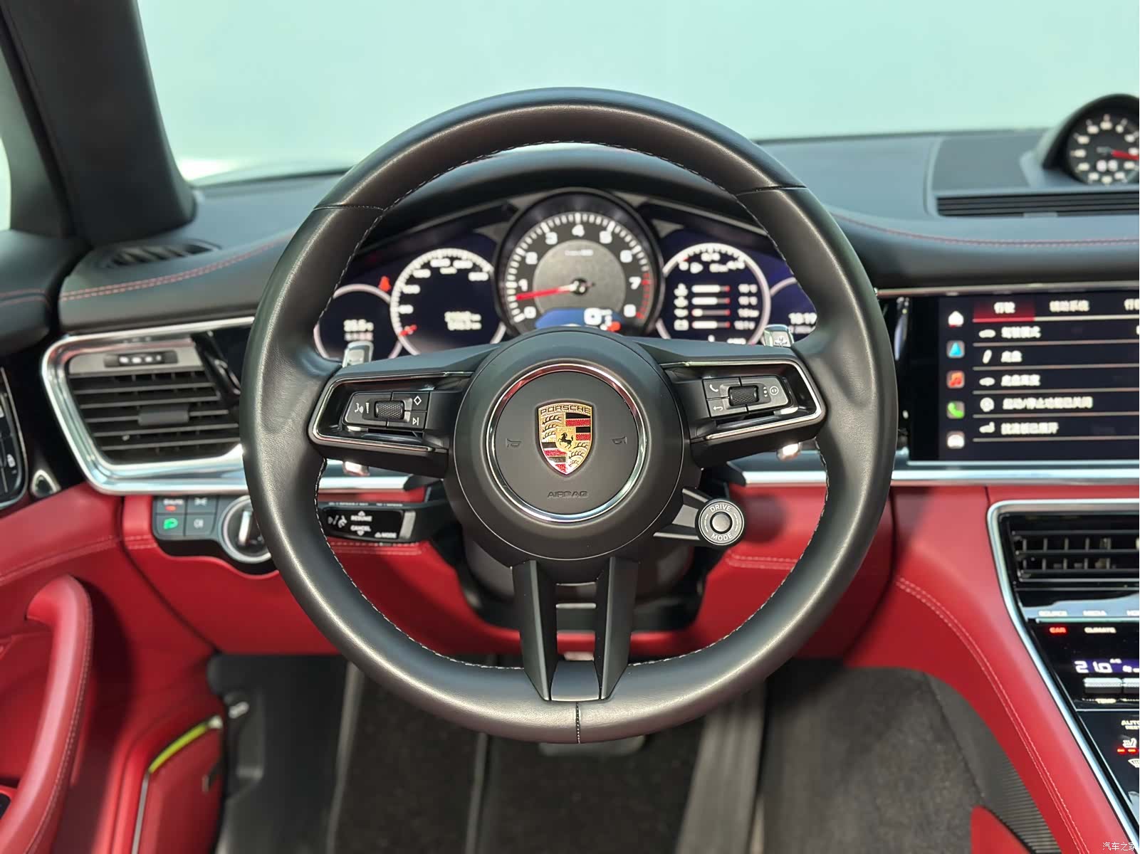 Porsche Panamera, 2023 15