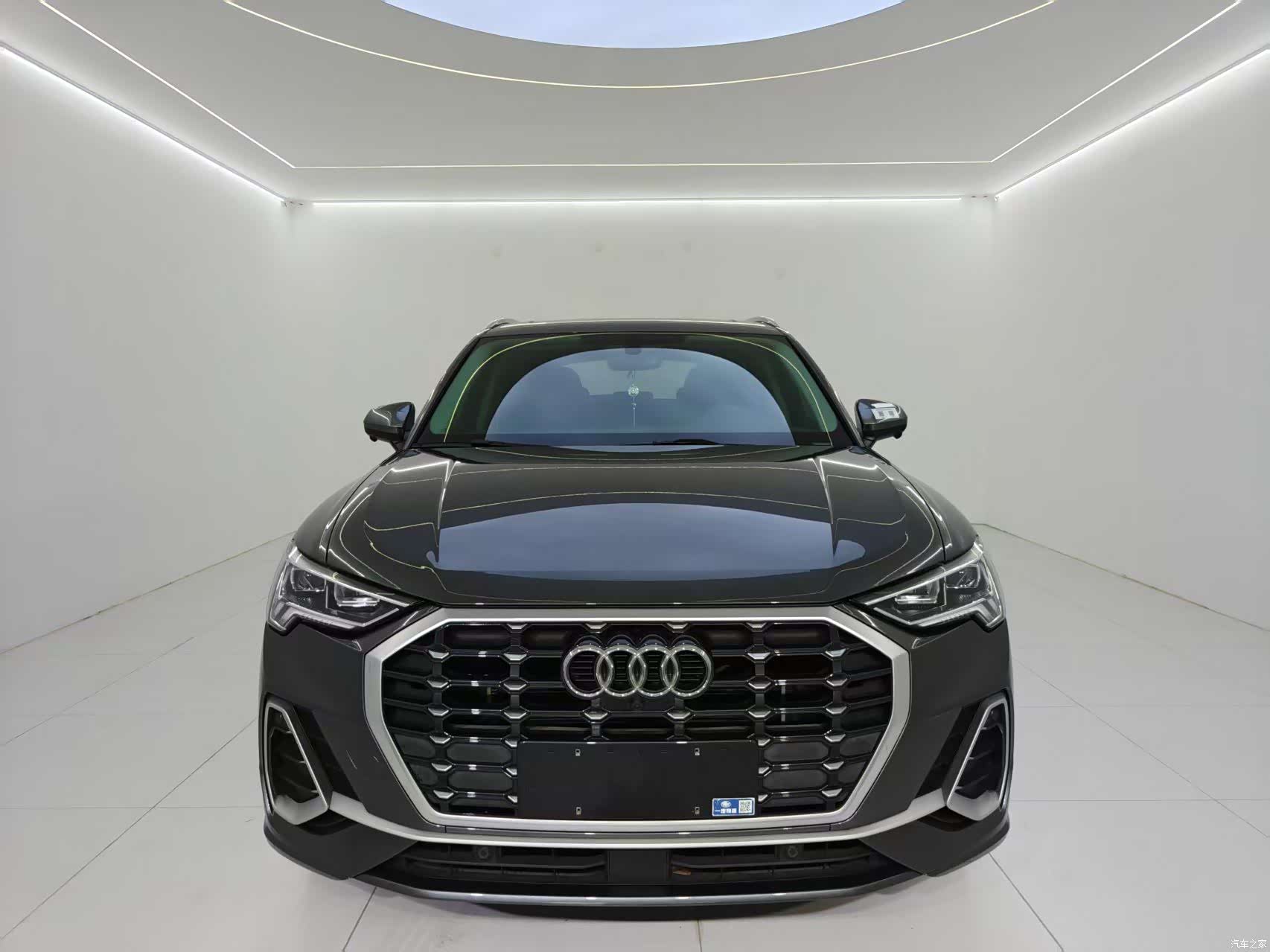 Audi Q3, 2022 2