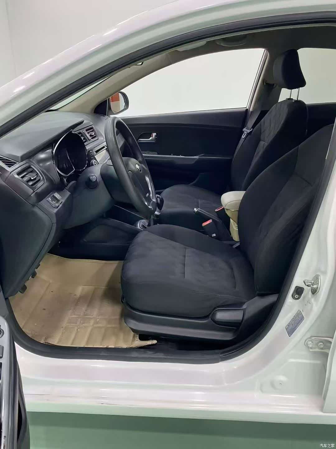 Kia K2, 2015 4