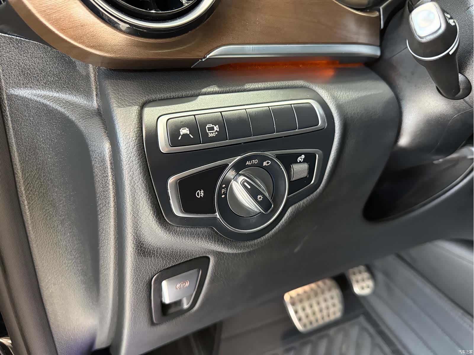 Mercedes-Benz V-Class, 2021 10