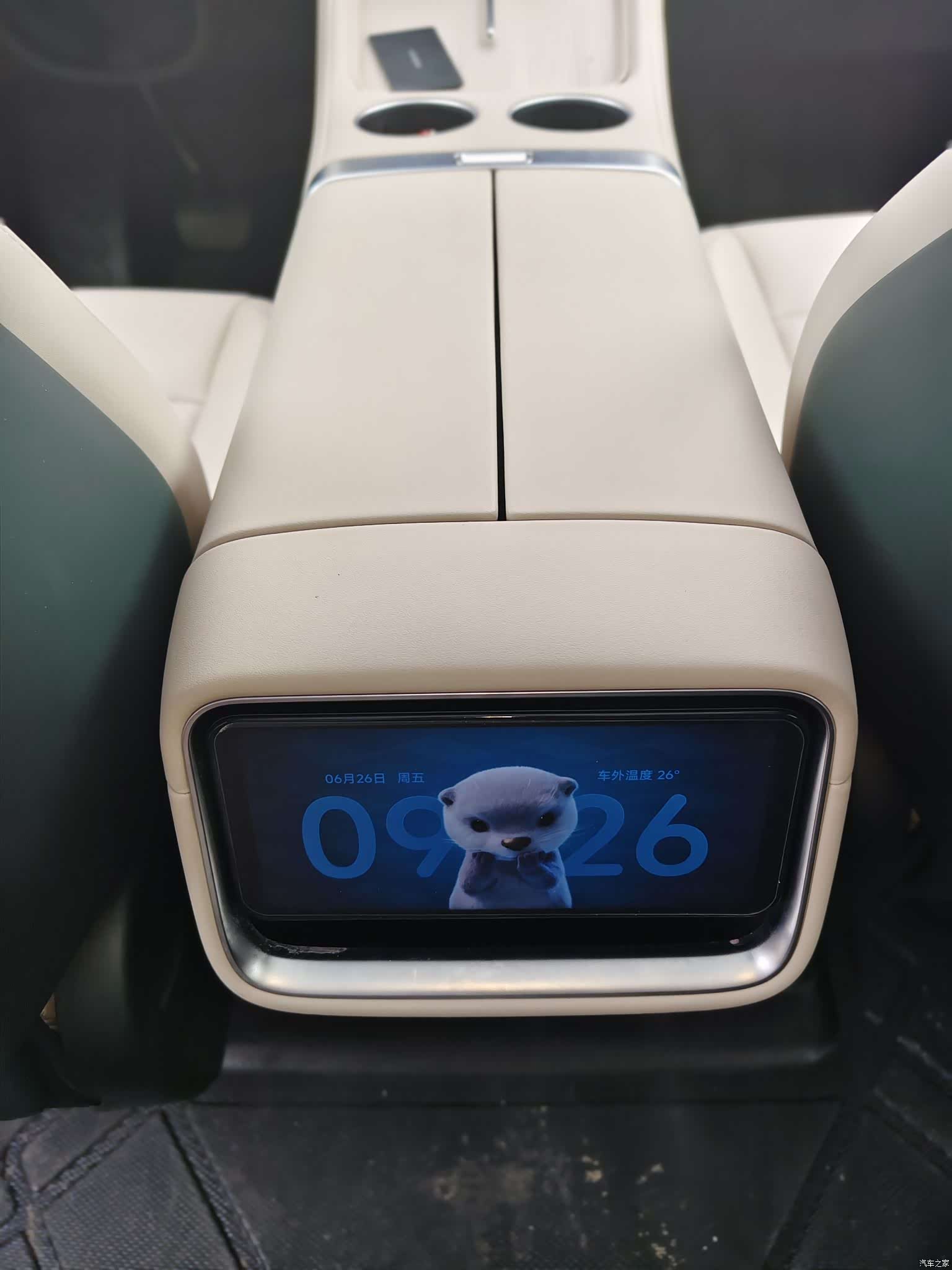 Xiaomi YU7, 2026 10