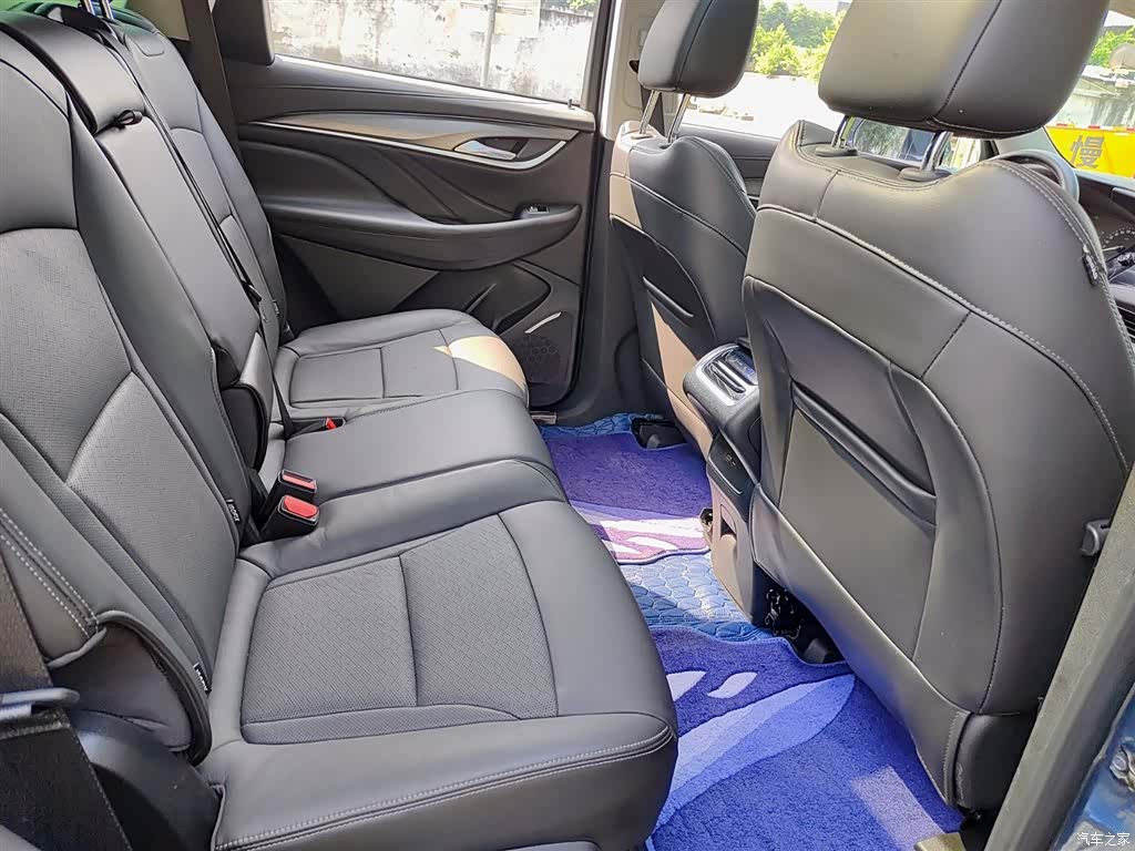 Buick Enclave, 2021 11