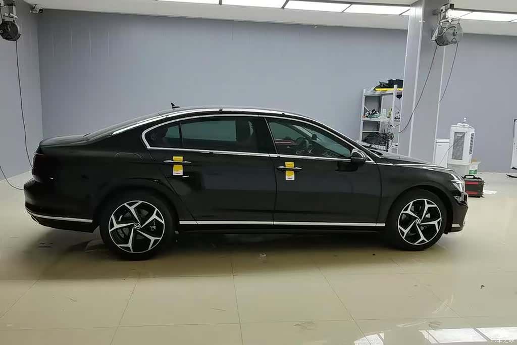 Volkswagen Magotan, 2026 3