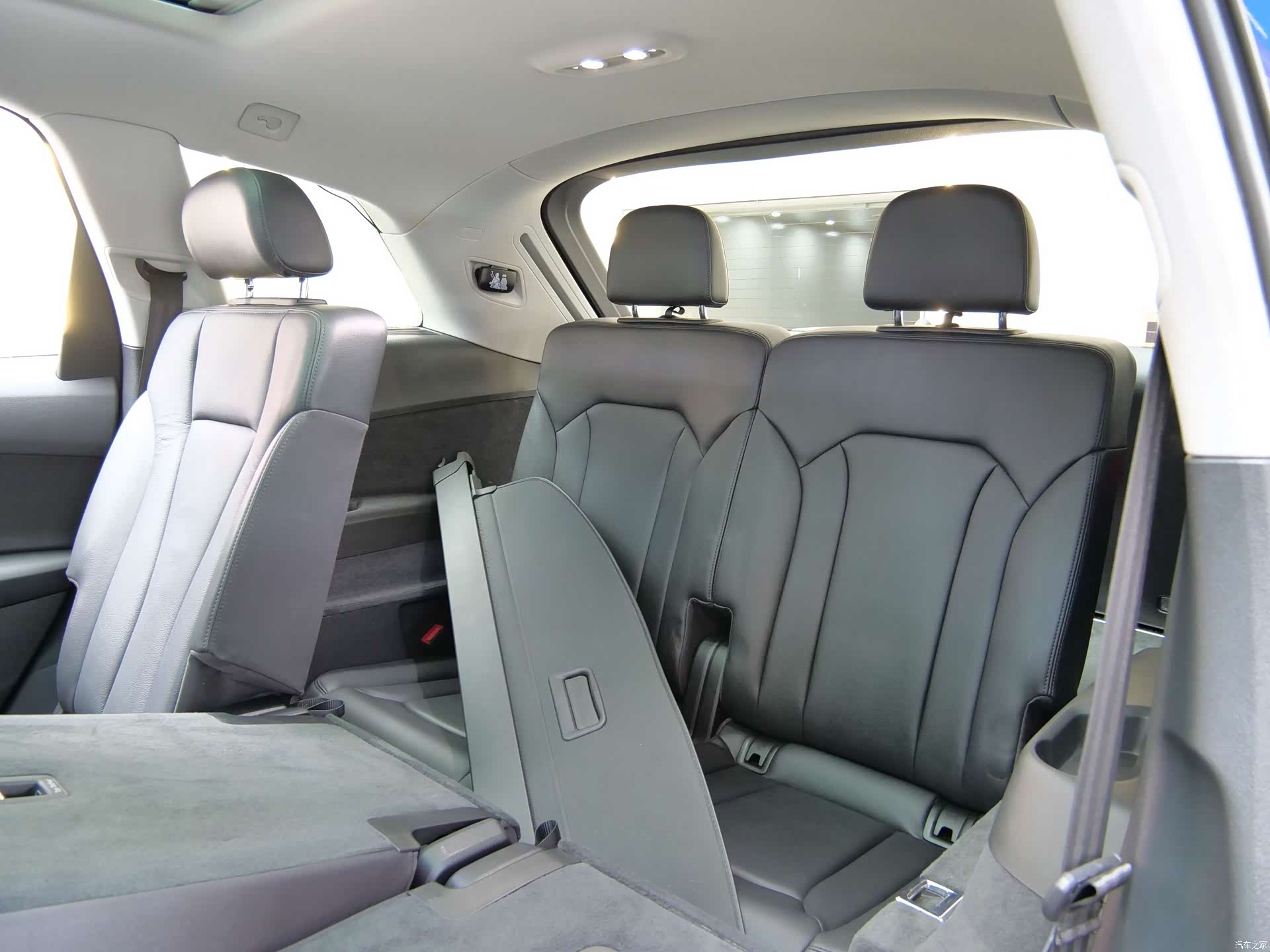 Audi Q7, 2018 8