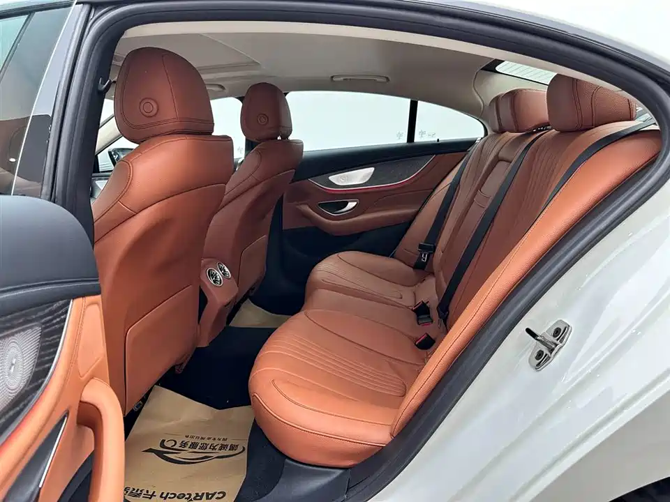 Mercedes-Benz CLS Mercedes-Benz CLS