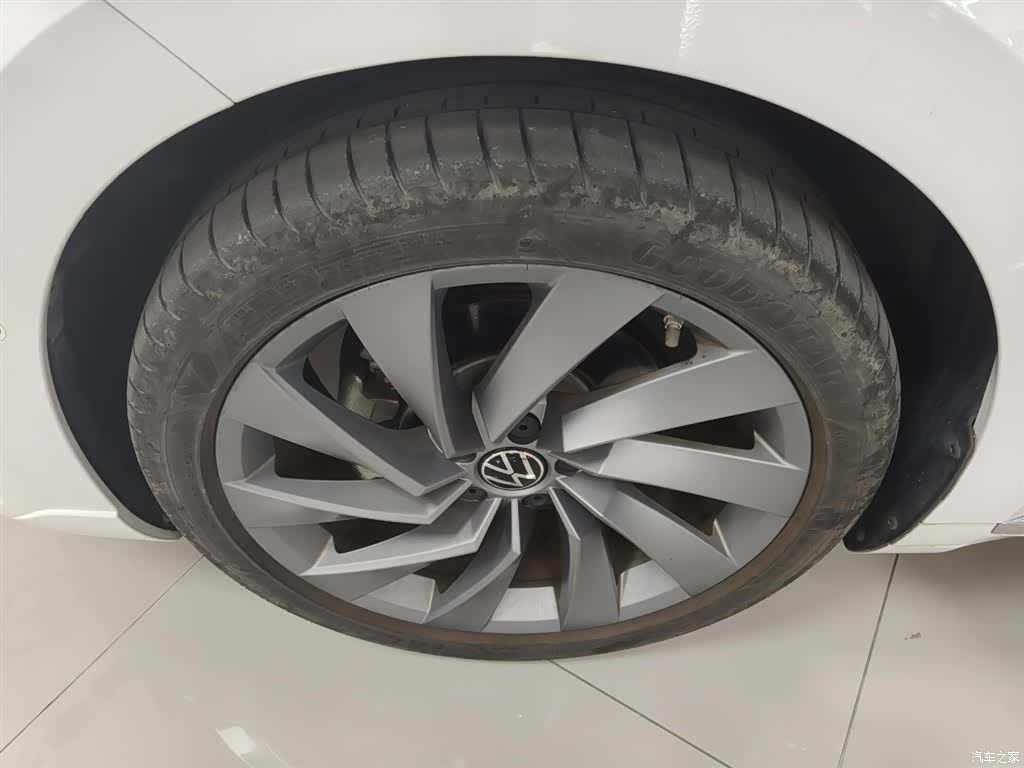 Volkswagen CC, 2024 29