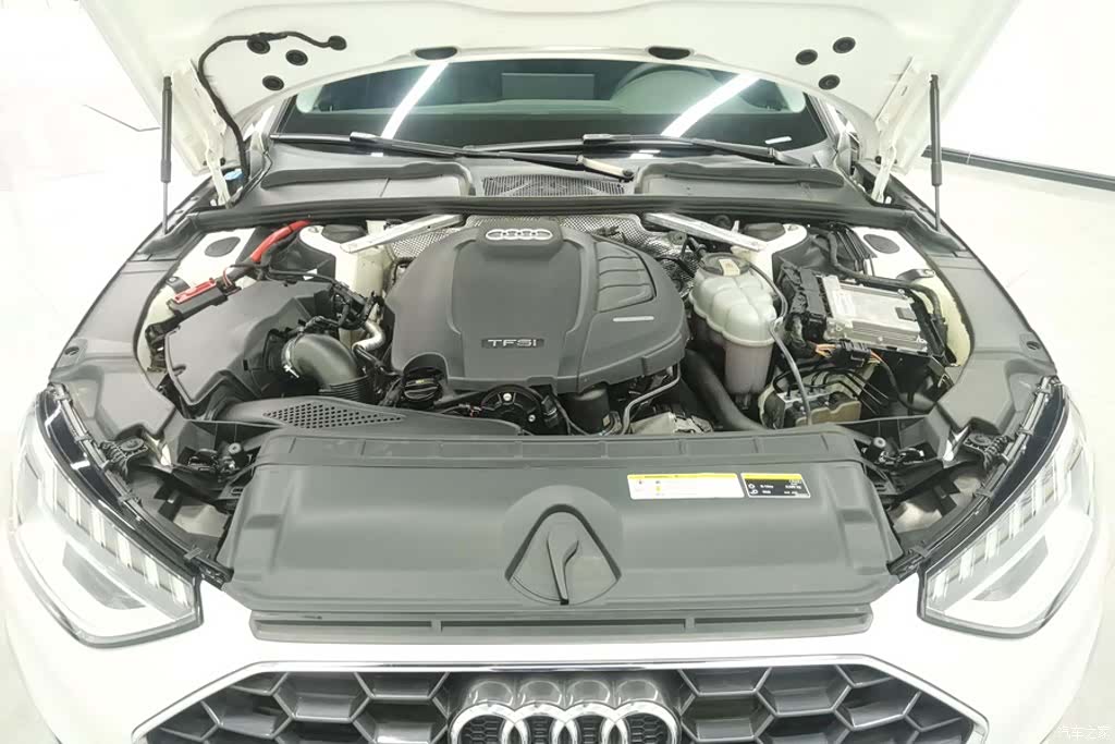 Audi A4L, 2020 10