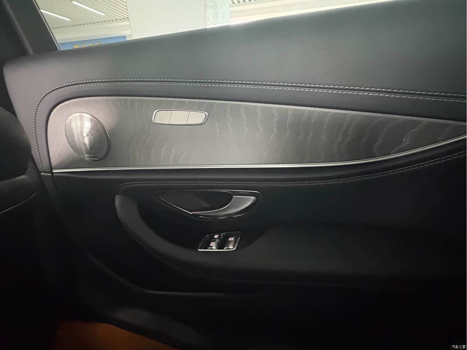 Mercedes-Benz E-Class, 2023 8
