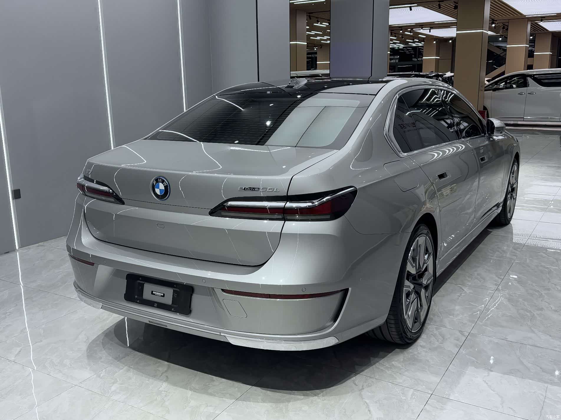 BMW i7, 2023 9