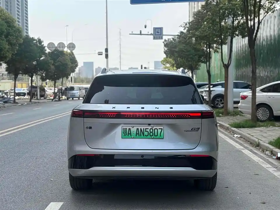 XPENG G9