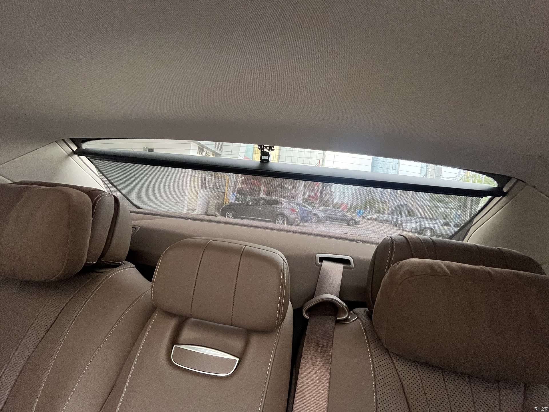 Mercedes-Benz E-Class, 2020 18