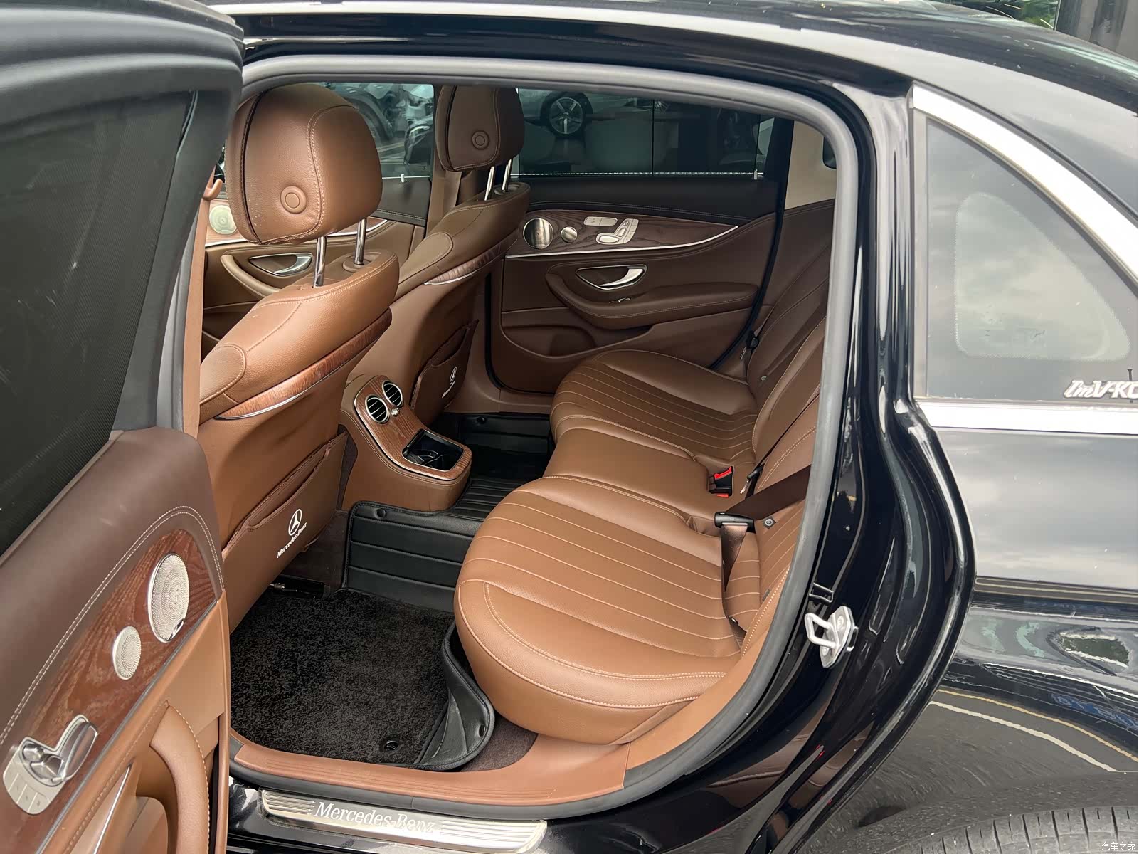 Mercedes-Benz E-Class, 2022 8