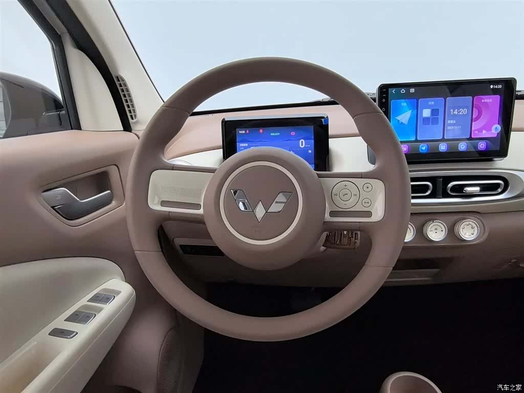 Wuling MINIEV, 2025 11