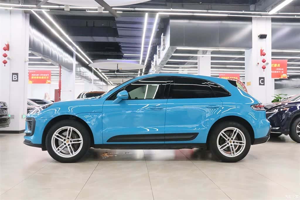 Porsche Macan, 2022 3