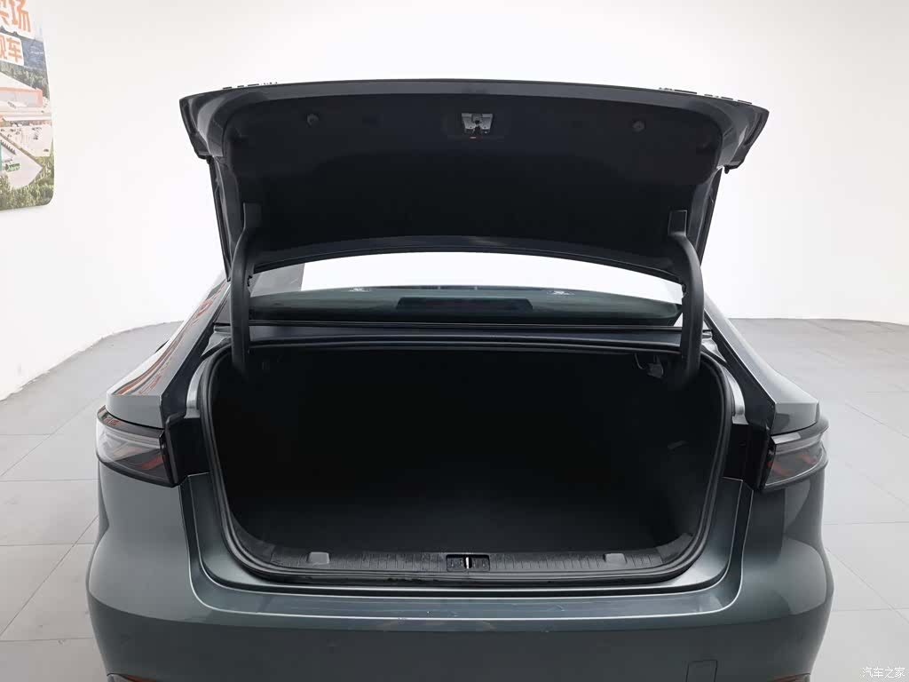 Chery A8L, 2025 16