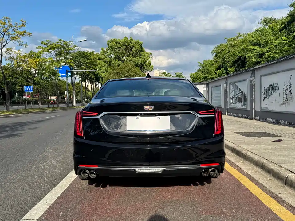 Cadillac CT6