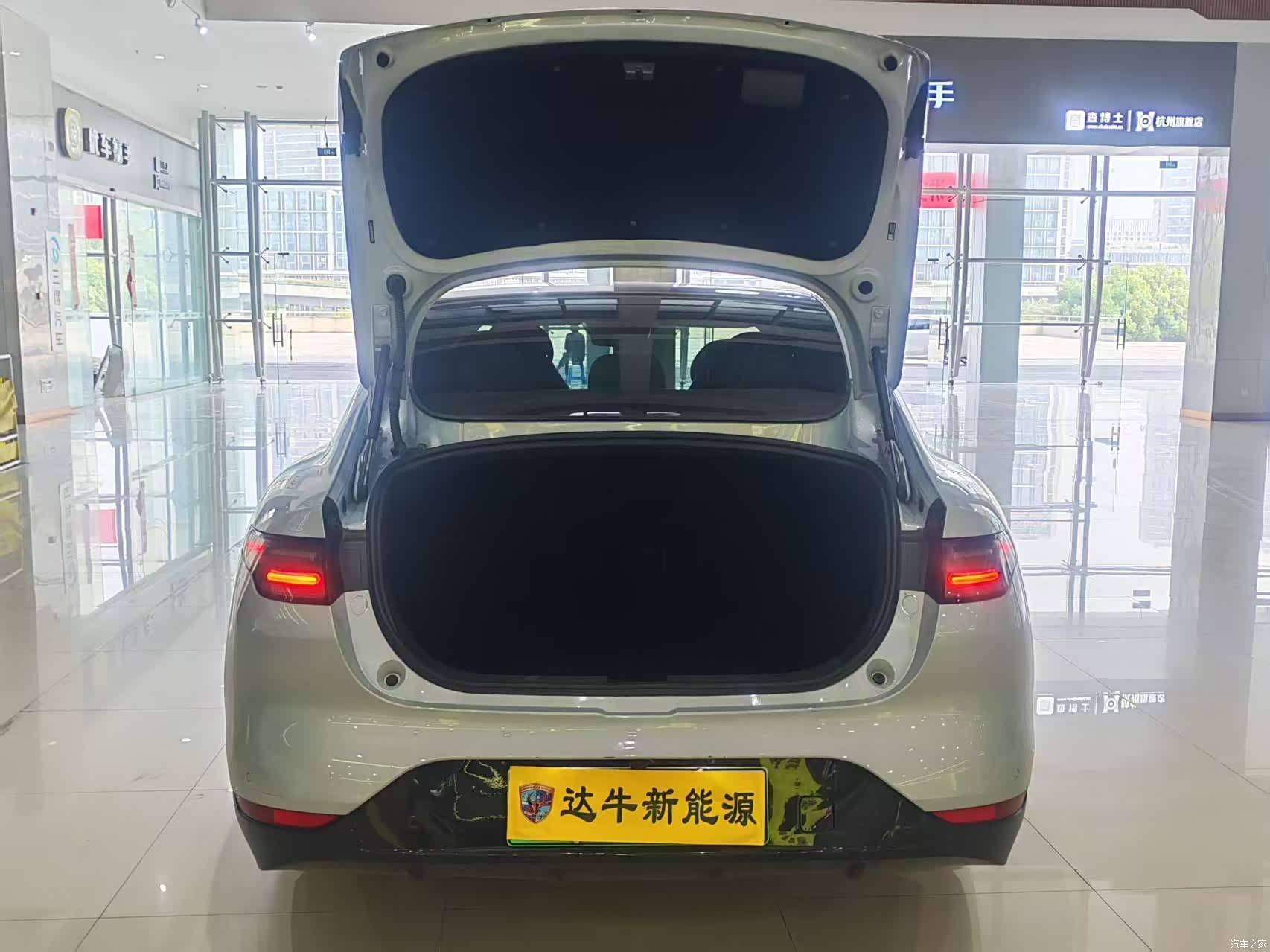 Leapmotor C01, 2025 12
