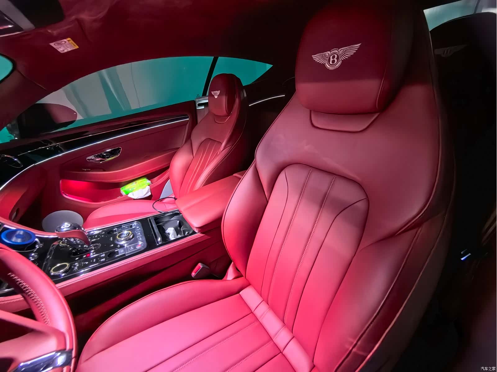 Bentley Continental GT, 2020 9