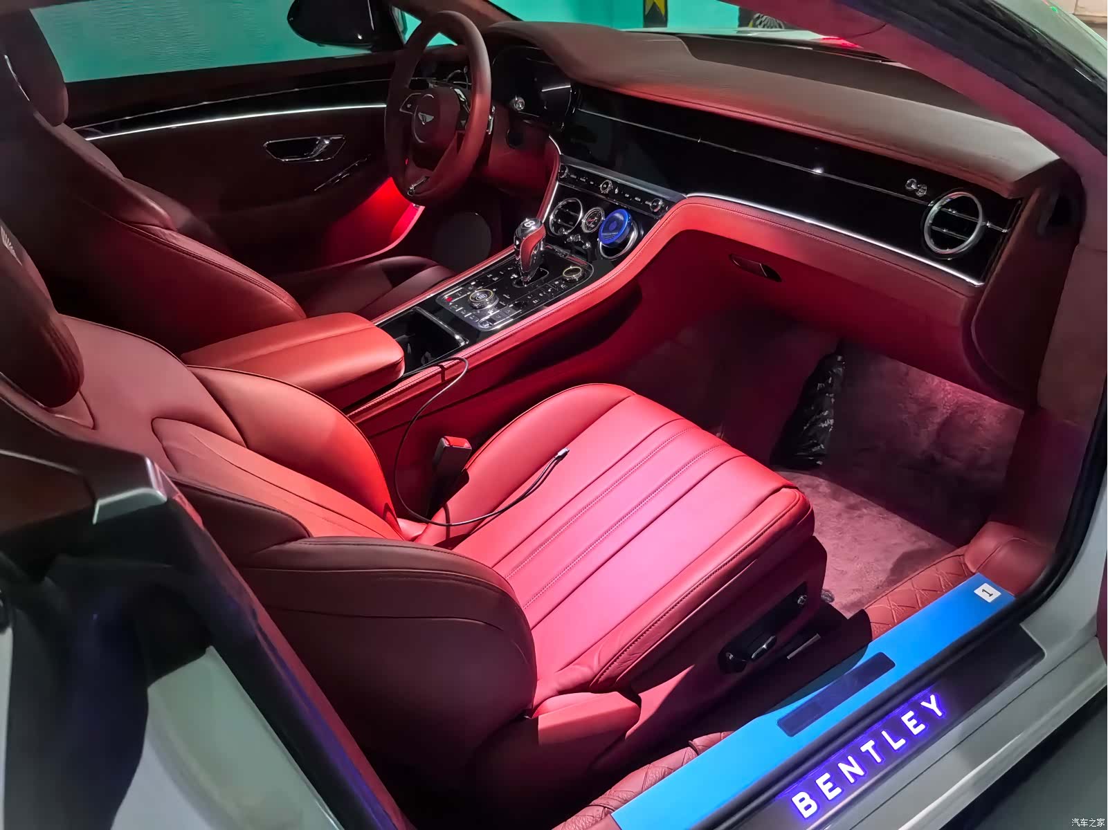 Bentley Continental GT, 2020 4