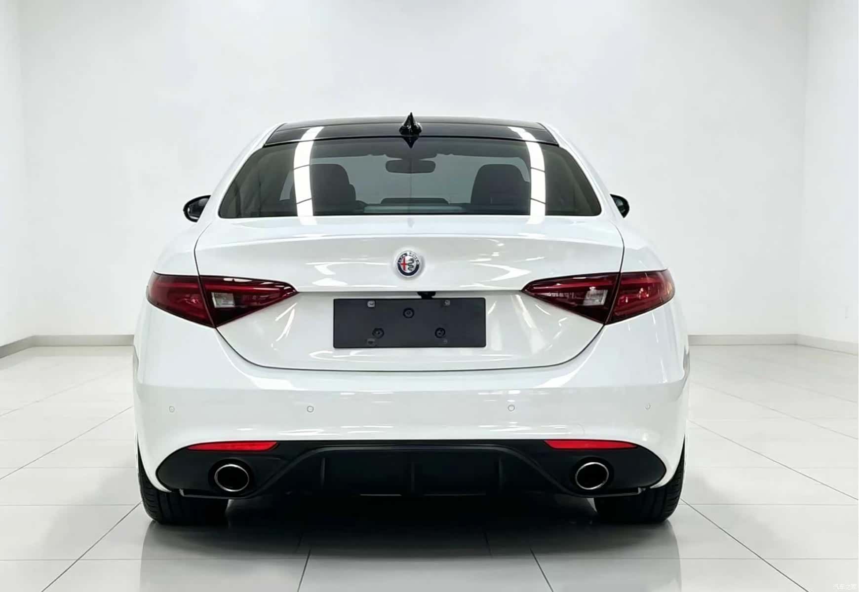 Alfa Romeo Giulia, 2017 11