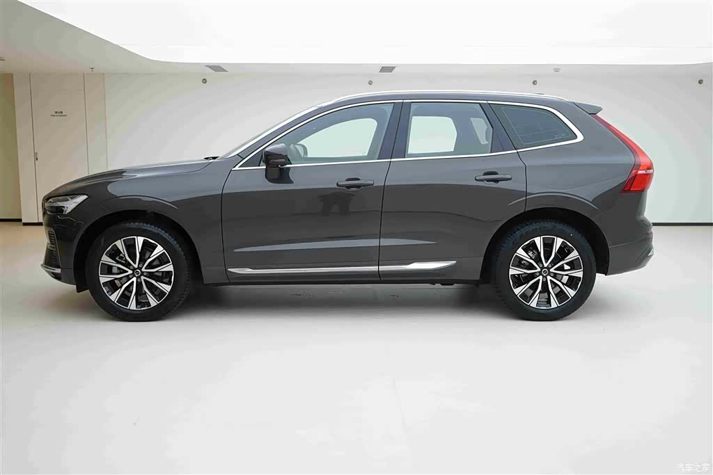 Volvo XC60, 2022 3