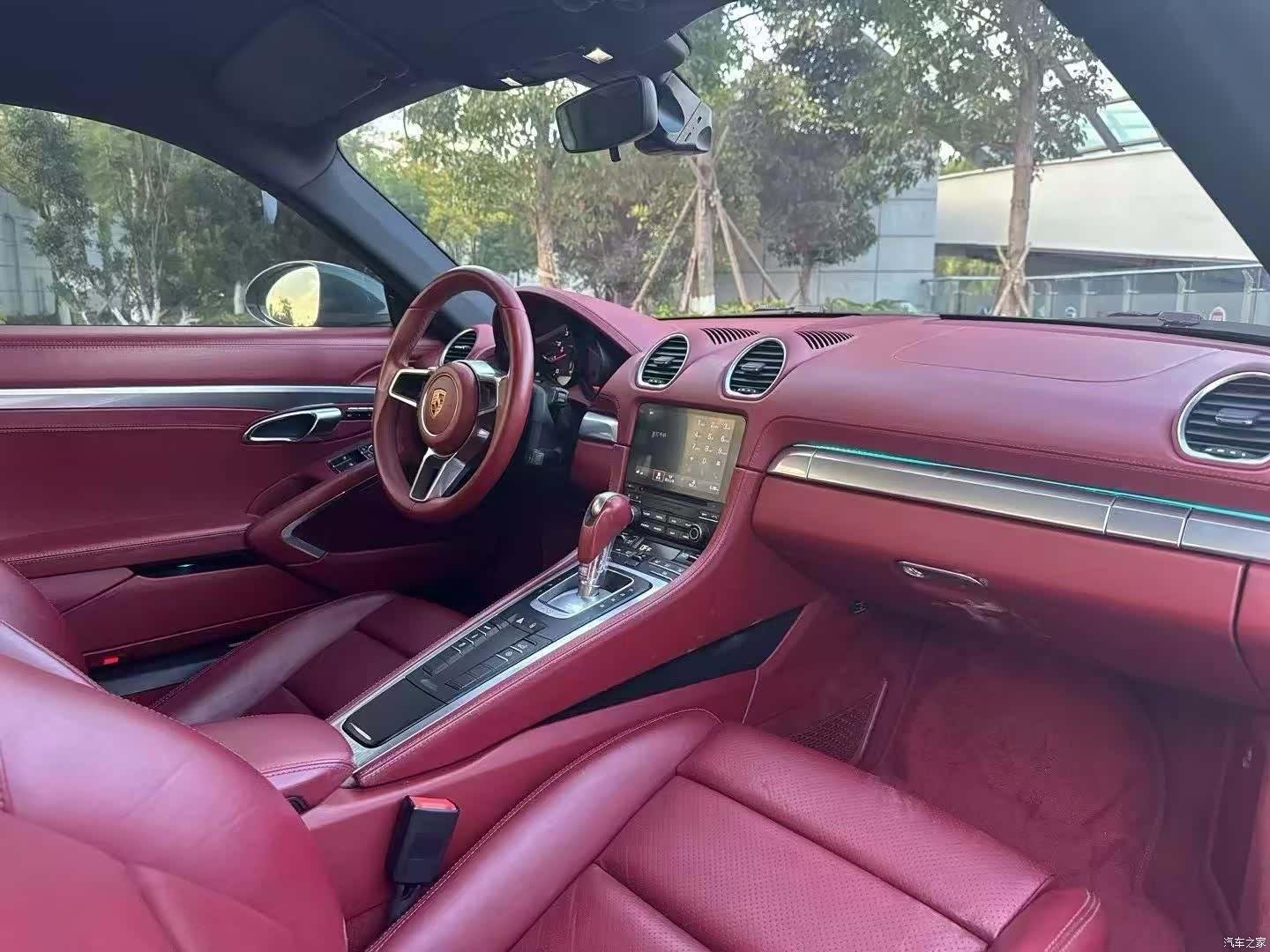 Porsche Cayman, 2018 3