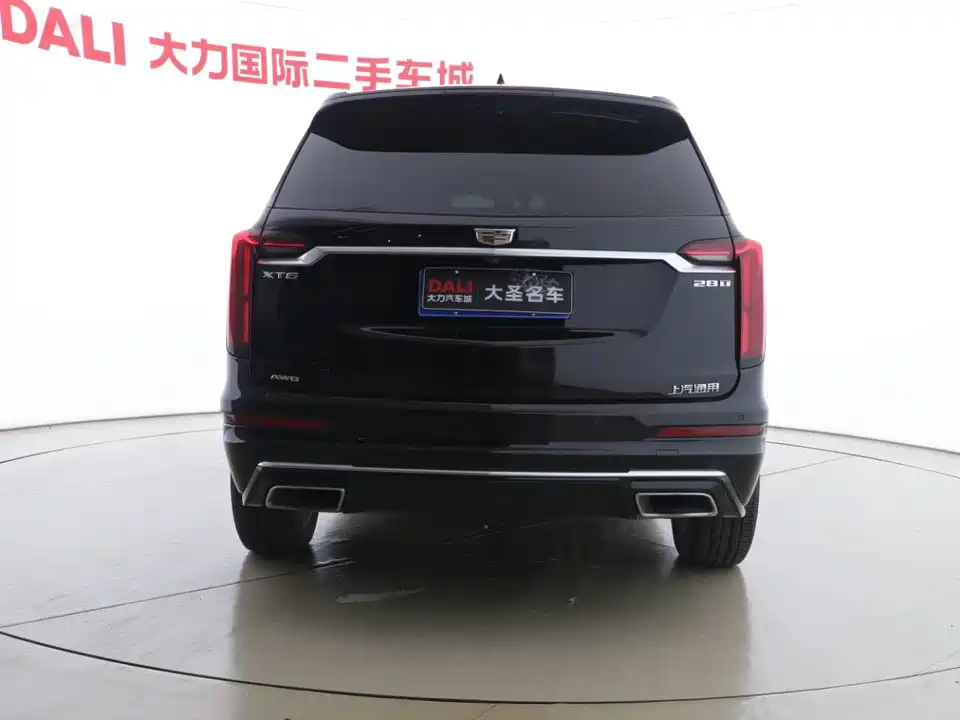 Cadillac XT6