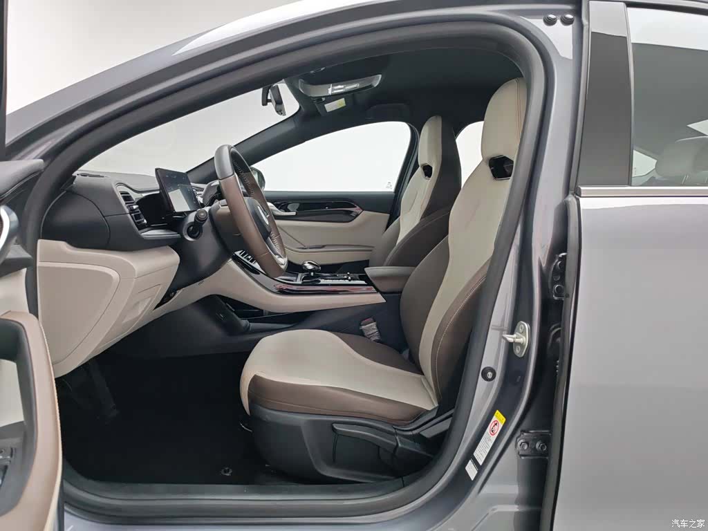 BYD Qin, 2023 10