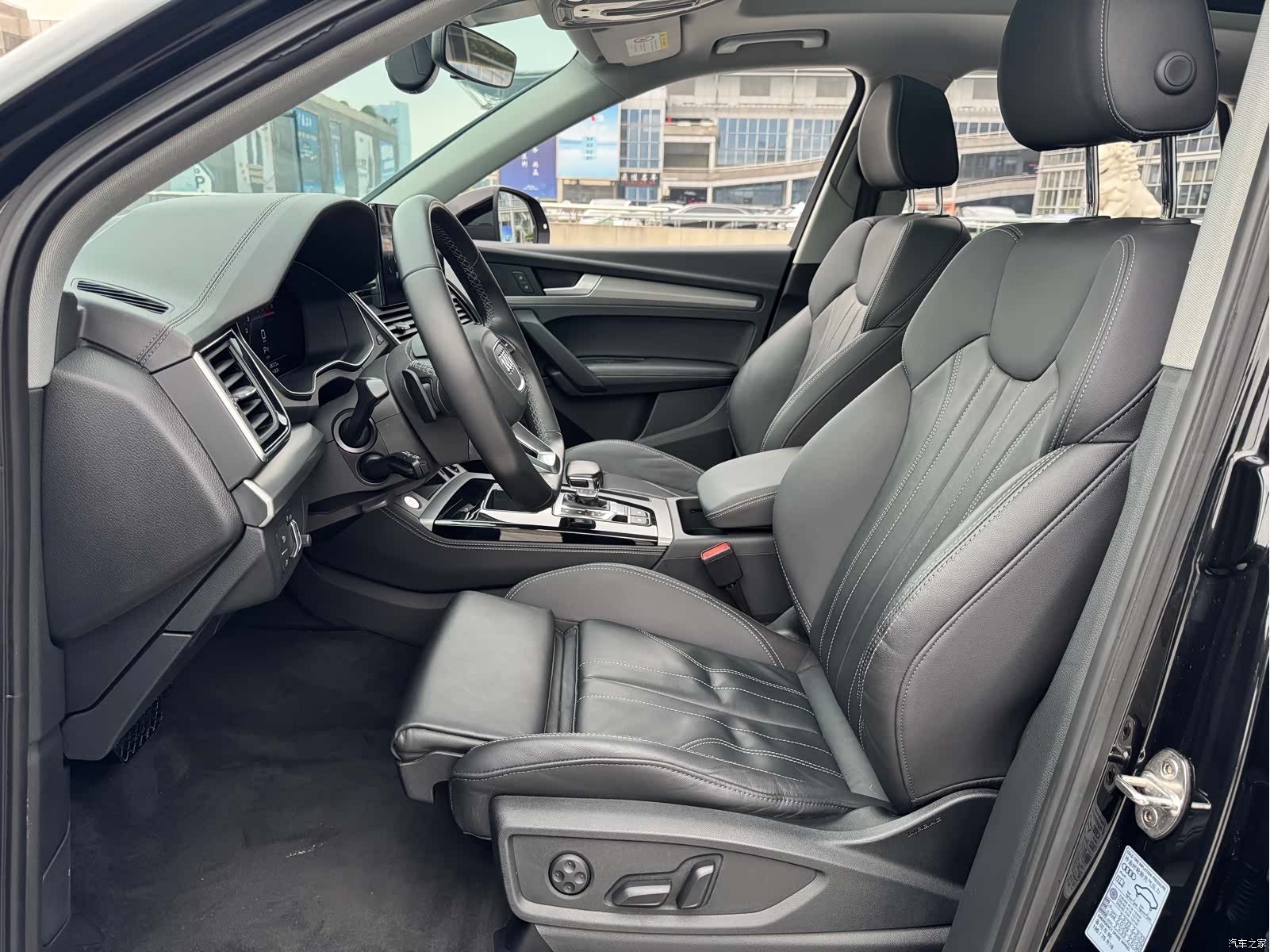 Audi Q5L, 2022 16