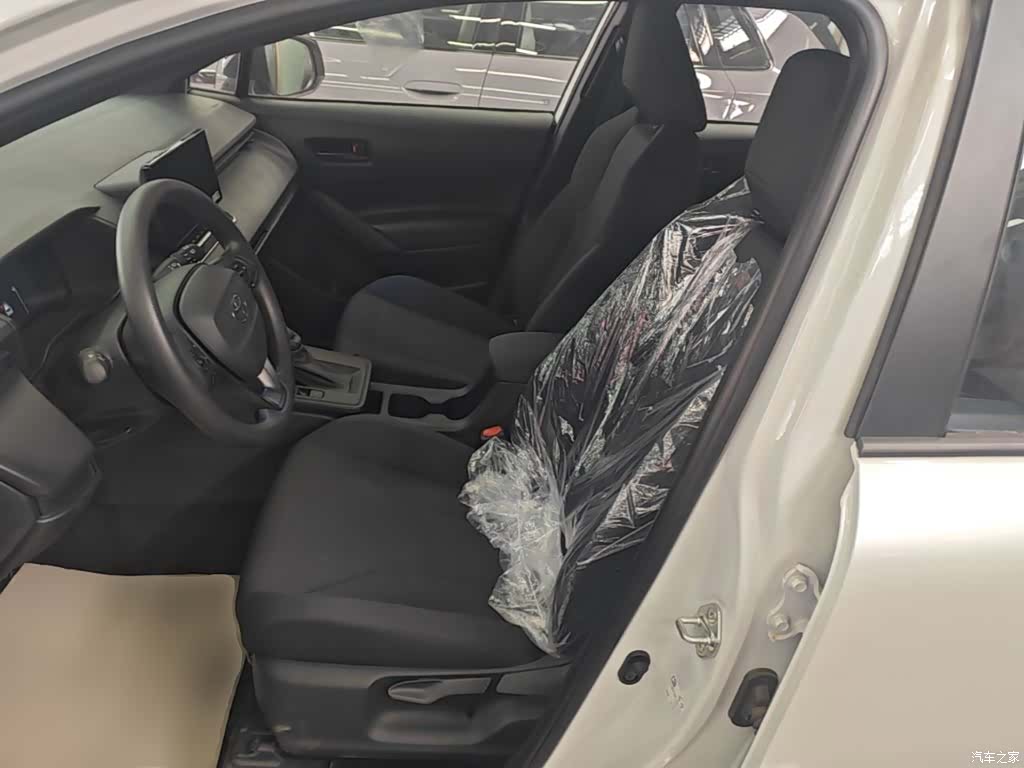 Toyota Corolla, 2026 15