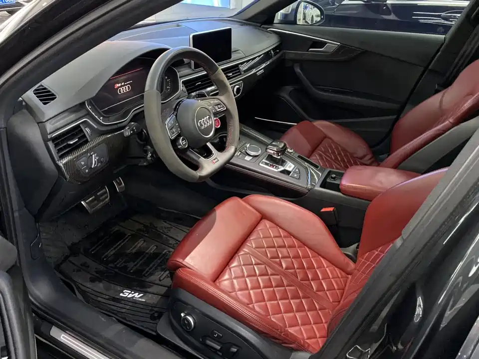 Audi S4 Audi S4