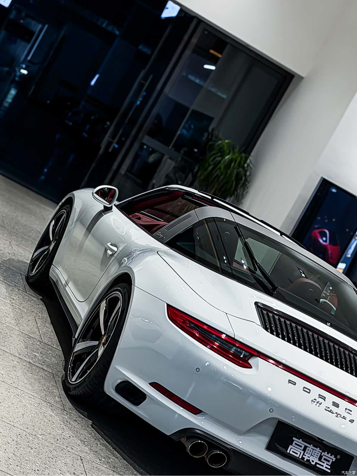 Porsche 911, 2018 18