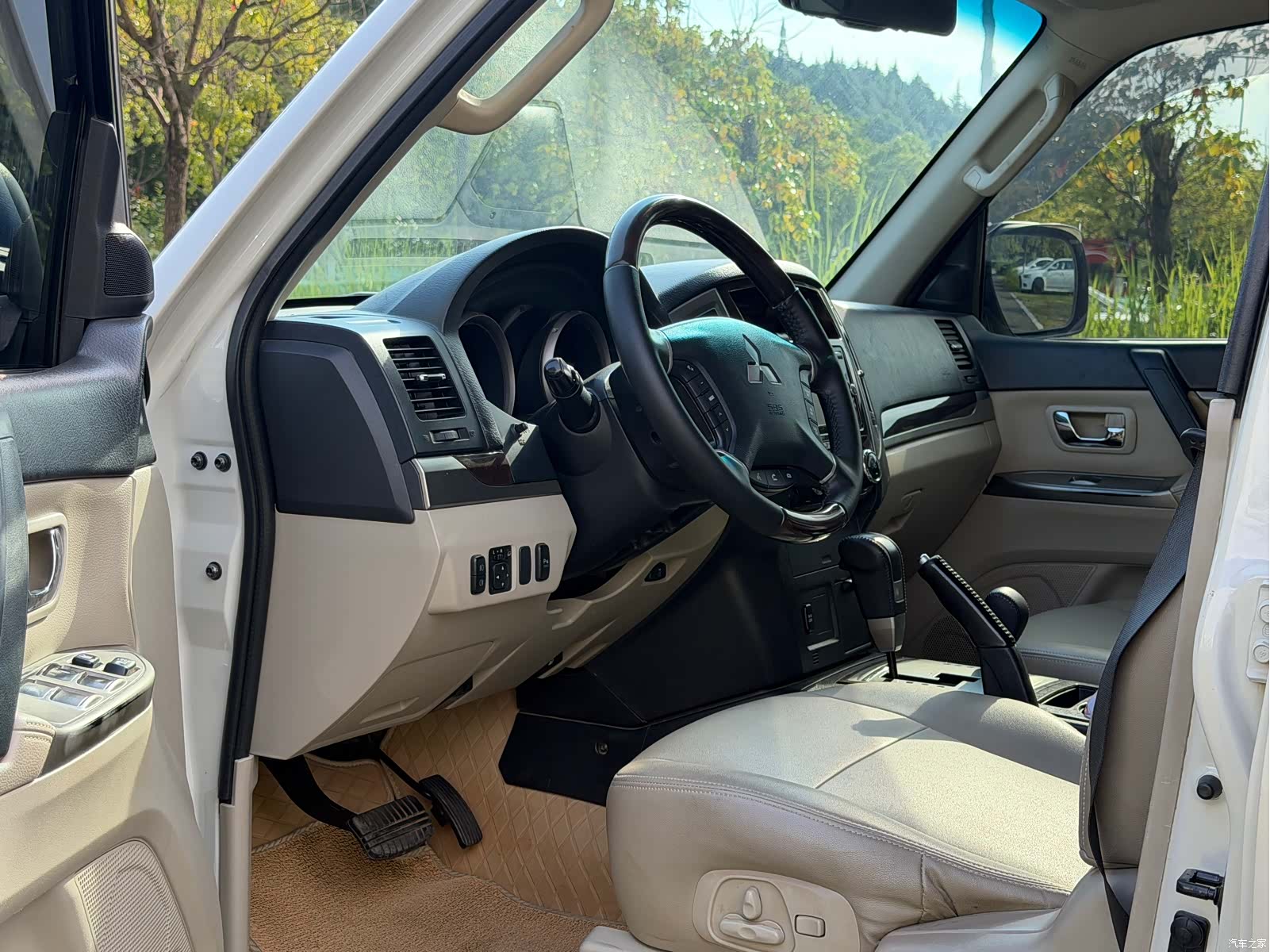 Mitsubishi Pajero, 2020 7