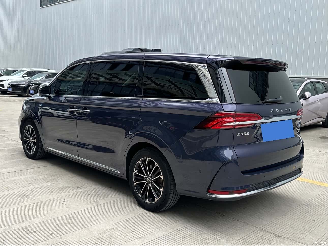 Roewe iMAX8, 2022 4